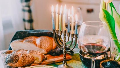 开云体育娱乐-日本队与传统强队展开激烈角逐，日本队与传统强队展开激烈角逐的区别