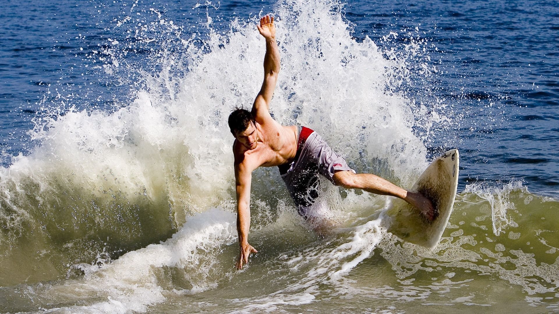 《英雄联盟洲际赛，总决赛丰富战术演绎奇迹》，英雄联盟洲际赛视频